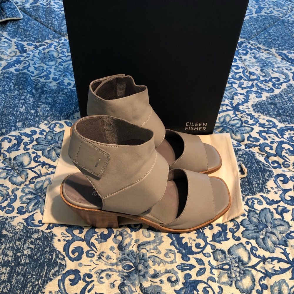 Eileen Fisher Dark Pearl Leather Sandals Size 7.5 - Picture 3 of 5